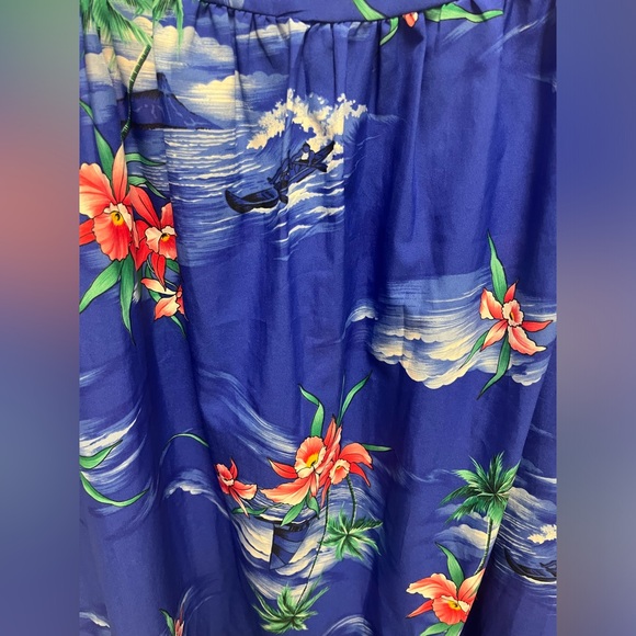 Vintage 1970’s Blue Hawaiian Made Floral MuuMuu - Picture 6 of 6